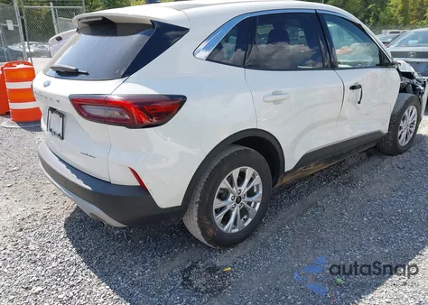 2023 Ford Escape Active z USA, uszkodzony, nr VIN 1FMCU0GN1PUA52979